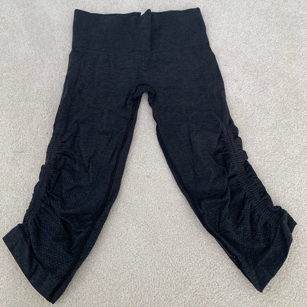 Lululemon cropped leggings